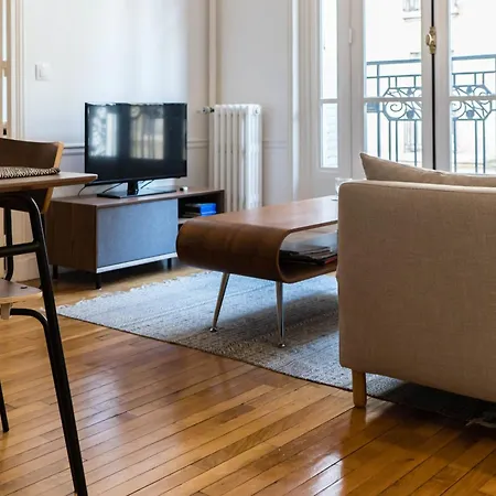 Apartment Hostnfly - Beautiful Modern Near Montmartre *
