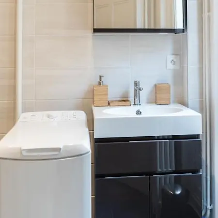 Apartment Hostnfly - Beautiful Modern Near Montmartre *